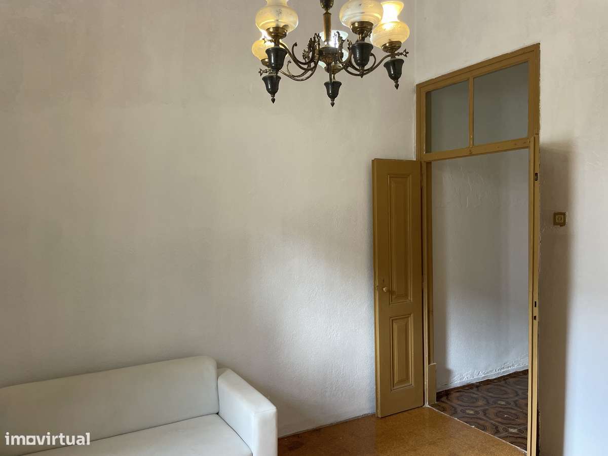 Moradia T4 com quintal-6