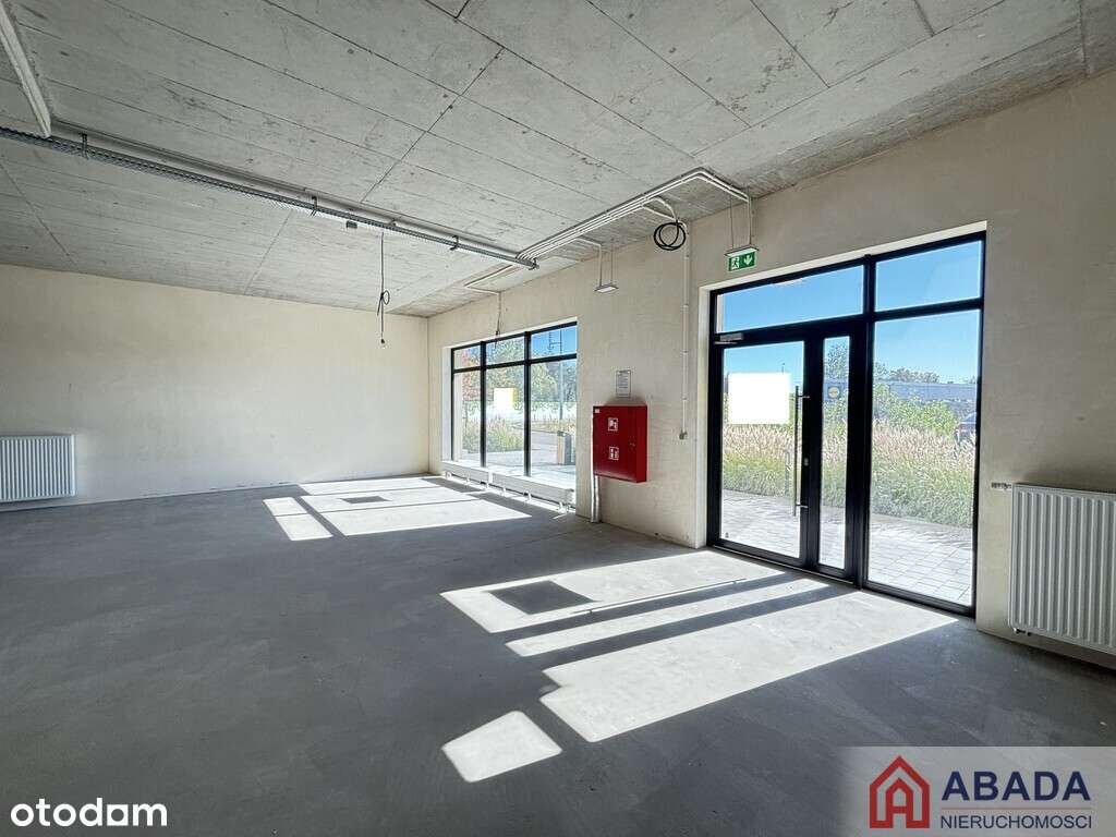 narożny lokal | 6 wejść | Podział 140|290|141-10