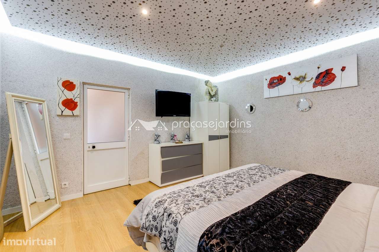 Moradia rustica onde charme e luxo se fundem-19