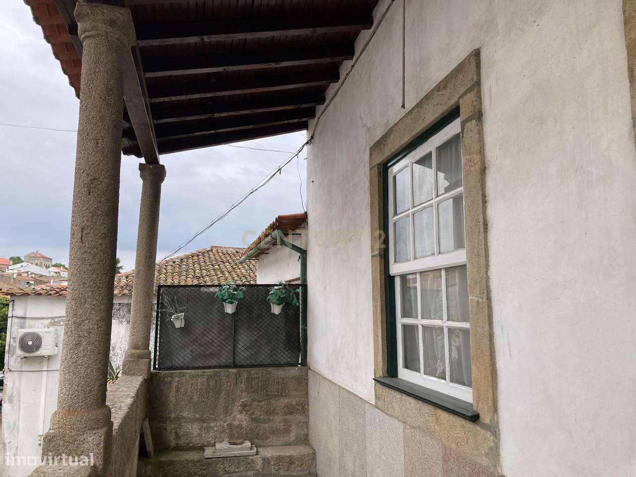 Moradia T8 Tipo Casa Senhorial, Geminada, no Centro Histórico de Pinhe - Grande imagem: 5/54