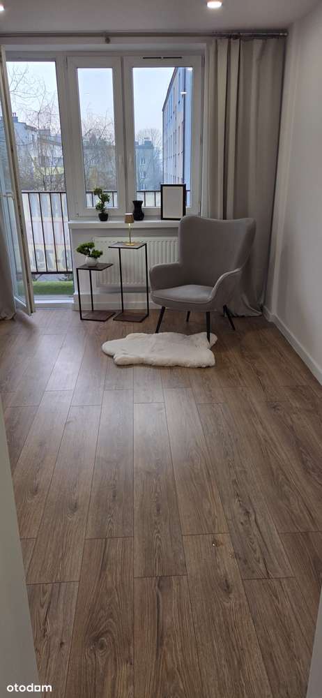 2 pokojowy apartament z dużą loggią po generalnym remoncie Szombierki-14