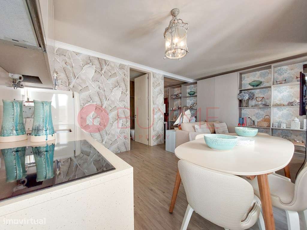 Apartamento T1+1 remodelado com vista mar em primeira linha - Quart...-5