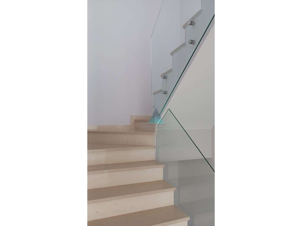 Moradia Geminada Quinta do Conde-9