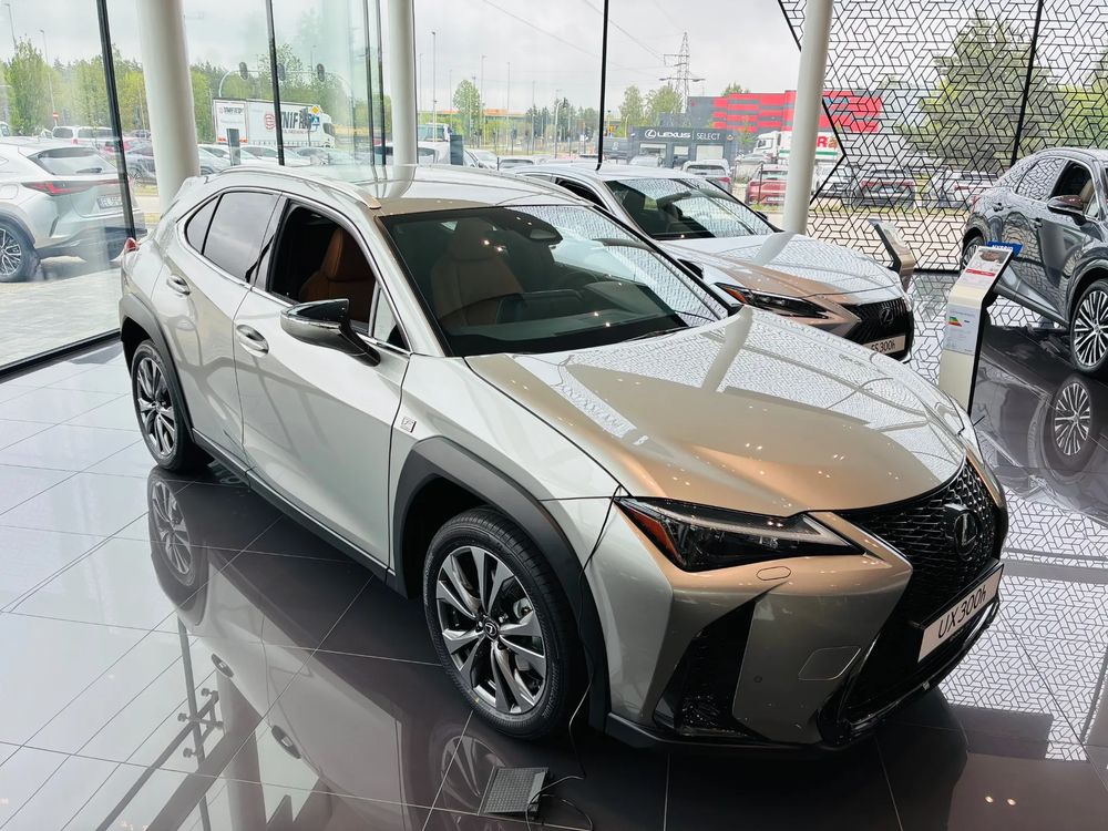 Lexus UX 300h F Sport Design 2025