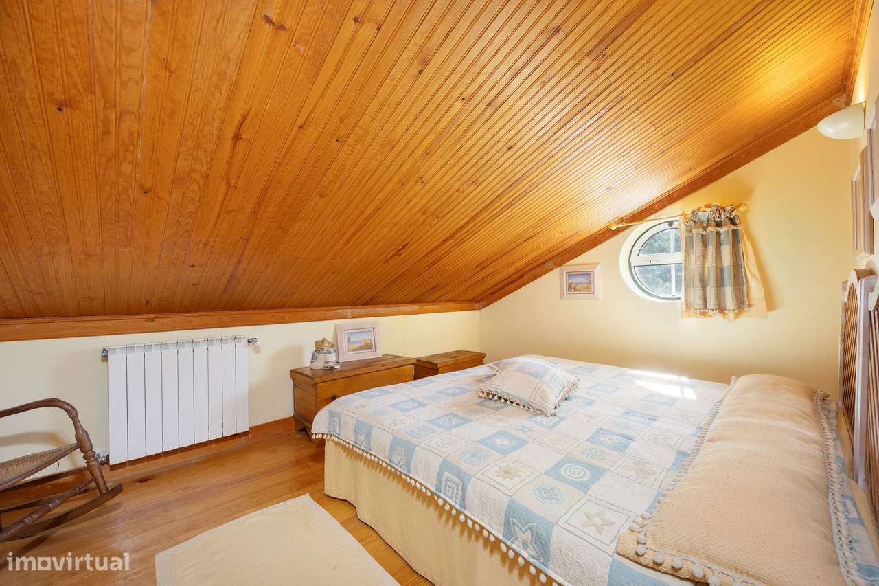 Moradia T2+2 | Piscina e Jardim | Vista Rio Zezêre | Dornes-20