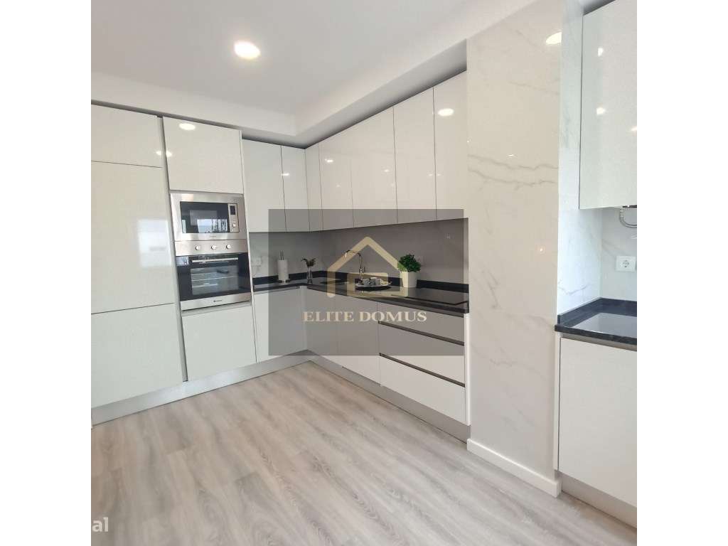 T3 Vale de Santo António - Grande imagem: 2/17