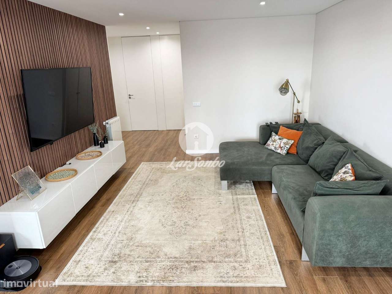 Apartamento T2 com Garagem Fechada e Terraço de 42m2, 300m da praia... - Grande imagem: 4/23