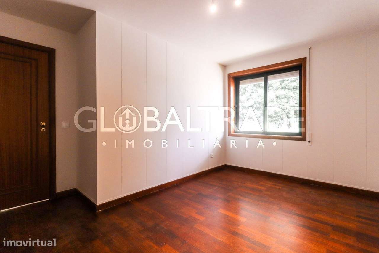 Apartamento T2 Renovado & Equipado em Fânzeres-26