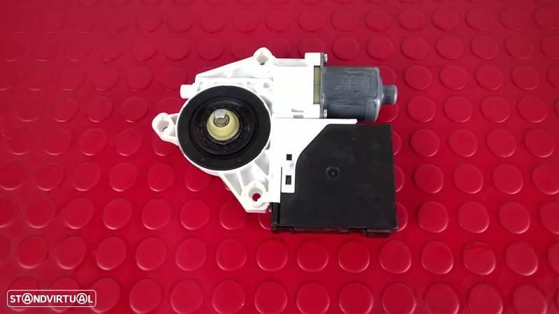 Motor Elevador Frente Esquerdo - 5N0959702 / 963016-344 / 1K0959792J / 05075730... - 2