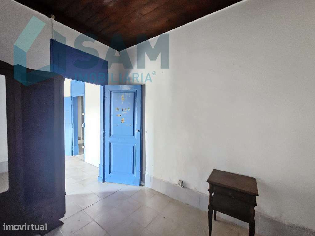 Terreno de 12.105 m2 com moradia Torres Vedras-7