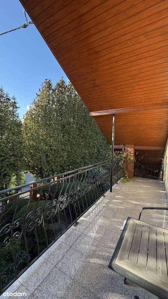 Dom i wielki garaż z mieszkaniem. Okazja!-17