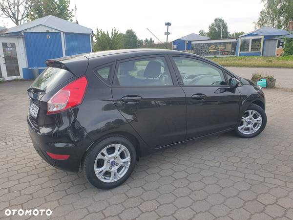 Ford Fiesta 1.4 Champions Edition - 12