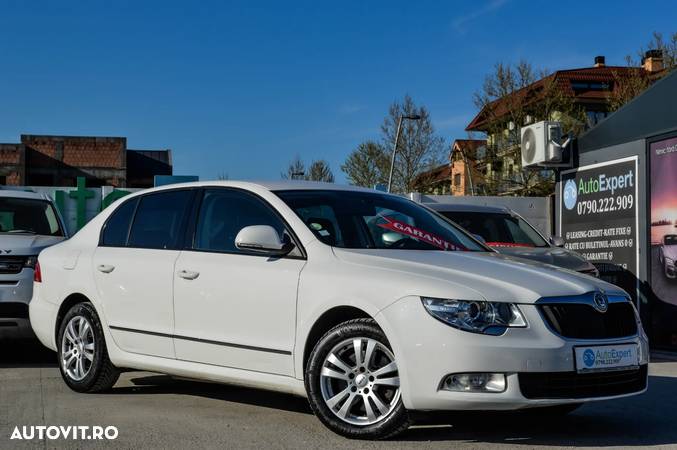 Skoda Superb 2.0 TDI DSG Comfort - 2