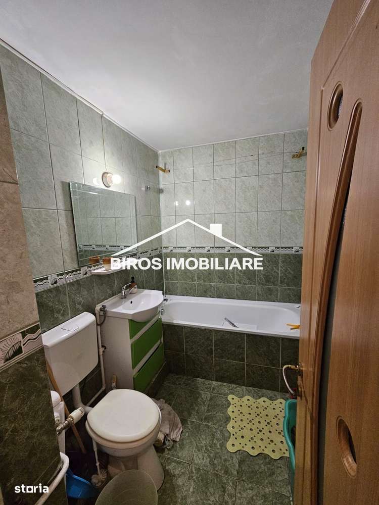 2 camere decomandate – Zona Rovine- Parculet-5