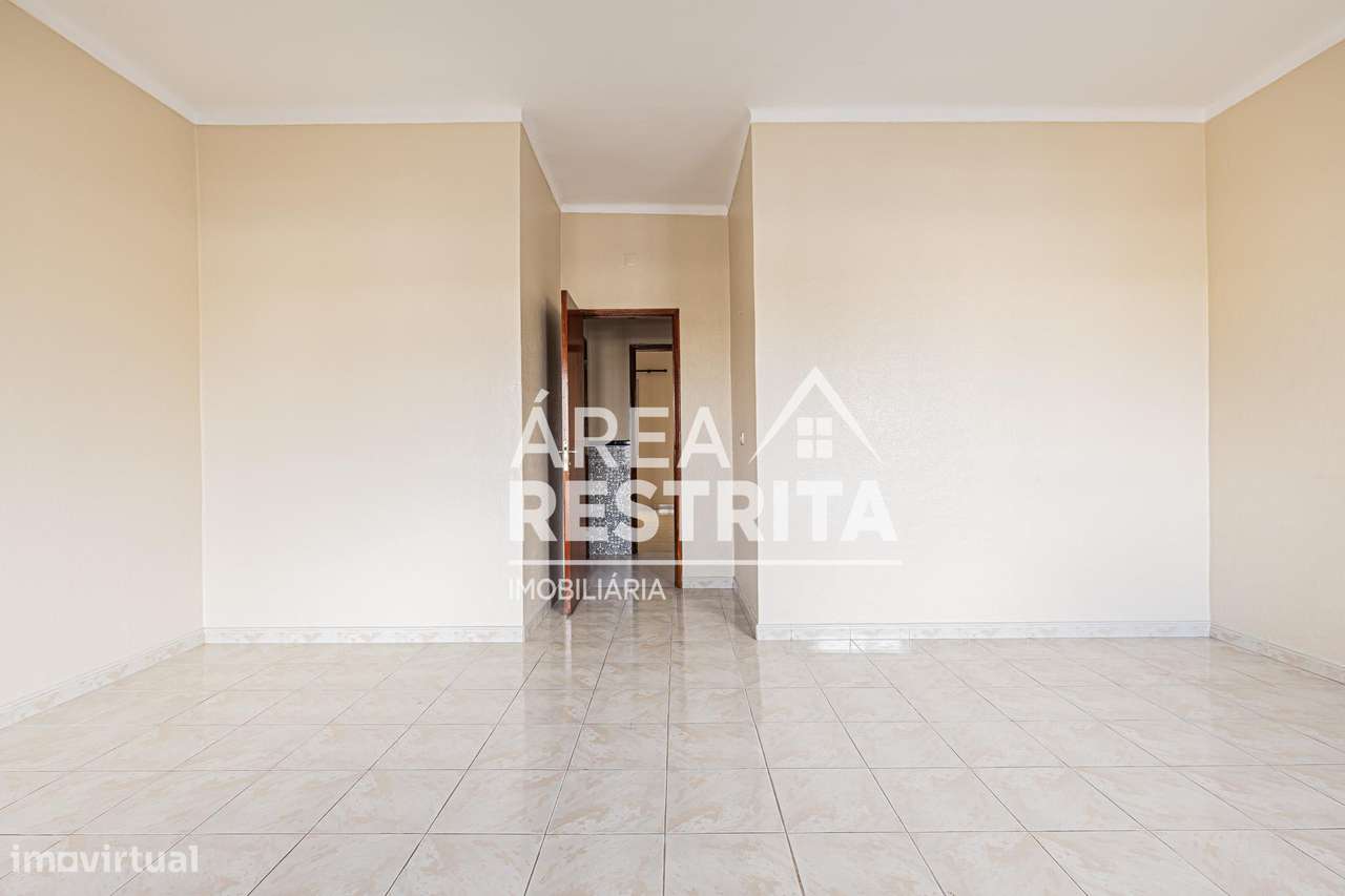 Apartamento T3 Alto do Seixalinho,  Barreiro-15