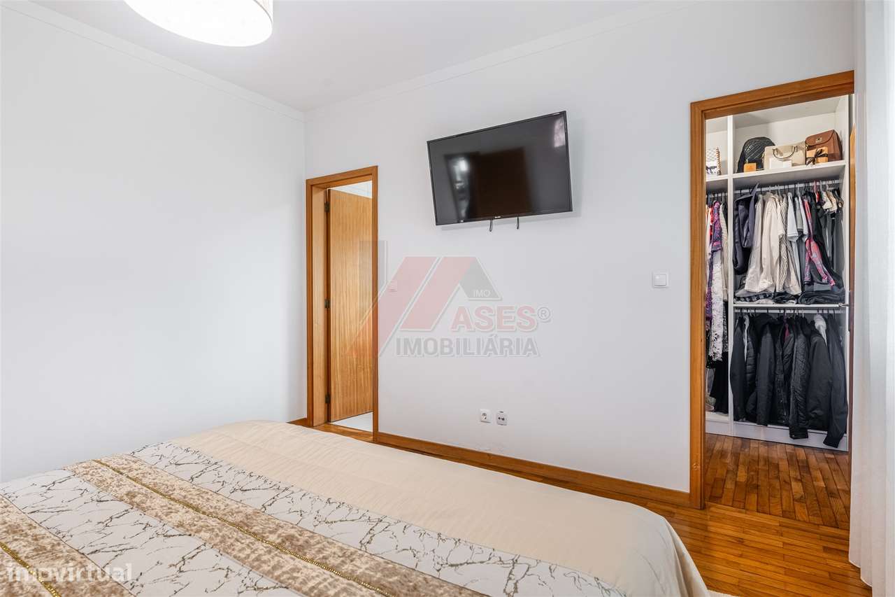 Moradia com Terreno e Espaços Amplos – 5 min de Fafe!-11