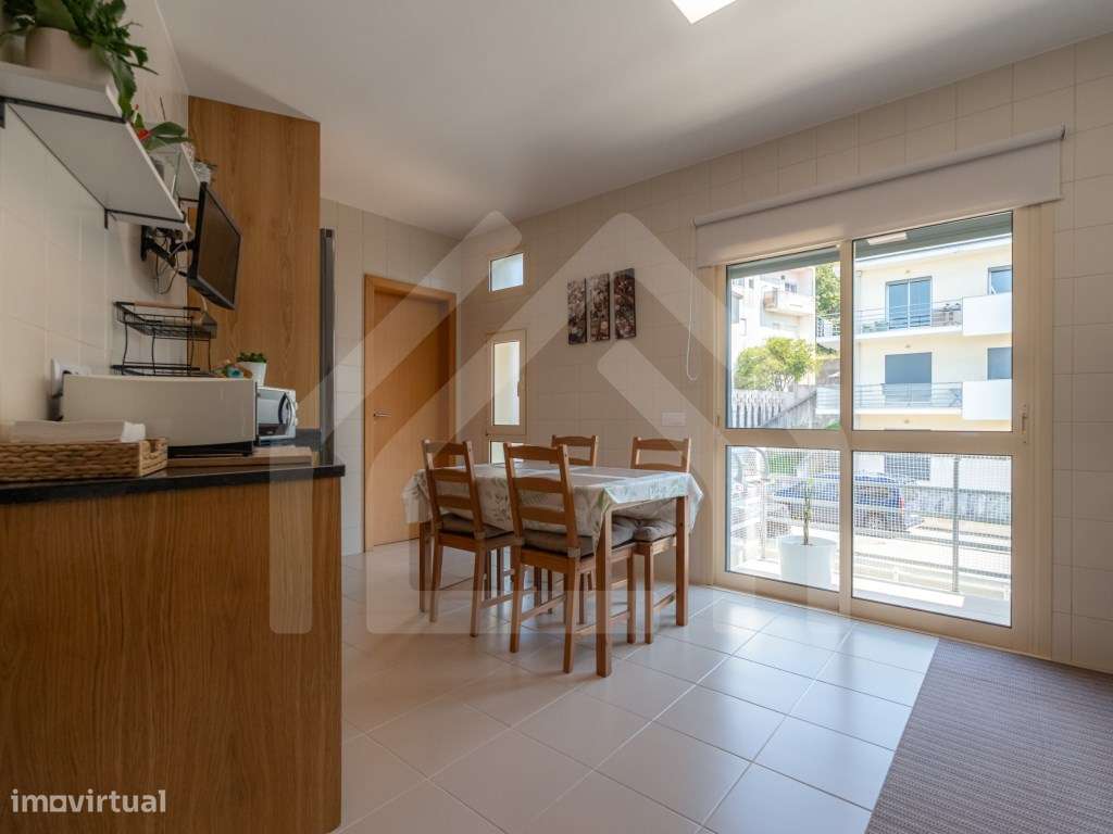 Apartamento T3 | Com aproveitamento de sótão | Alqueves-7