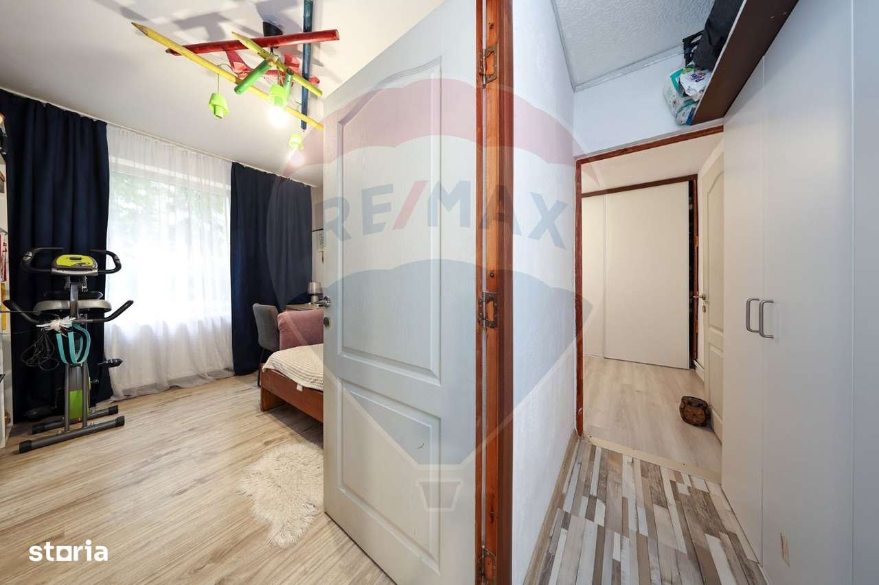 Apartament 3 camere parter cu balcon-12