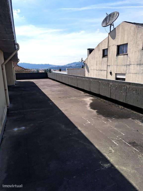 Centro de Fafe | T3 Terraço |Imóvel de banco | NEWS-9