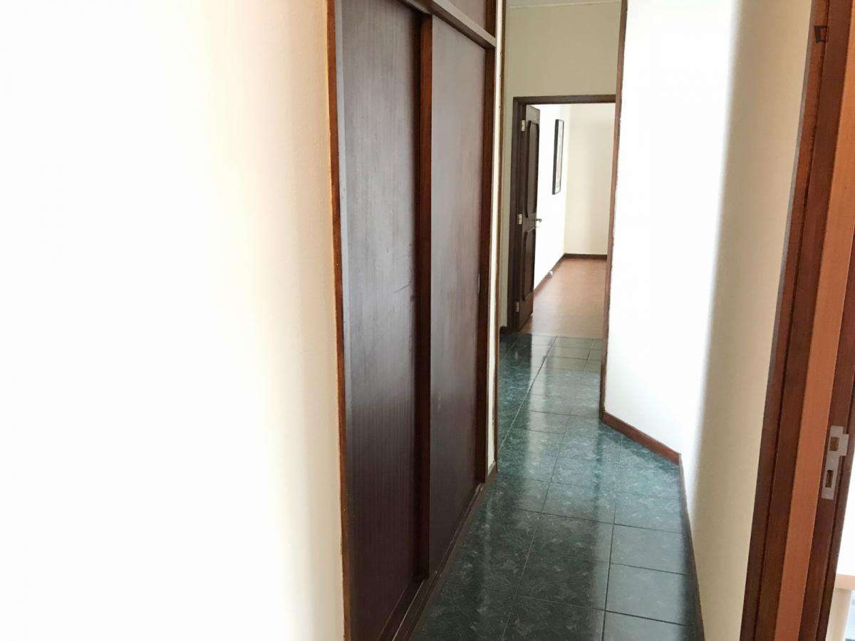 Apartamento com 4 quartos - localizado em Cedofeita Porto - Grande imagem: 4/6