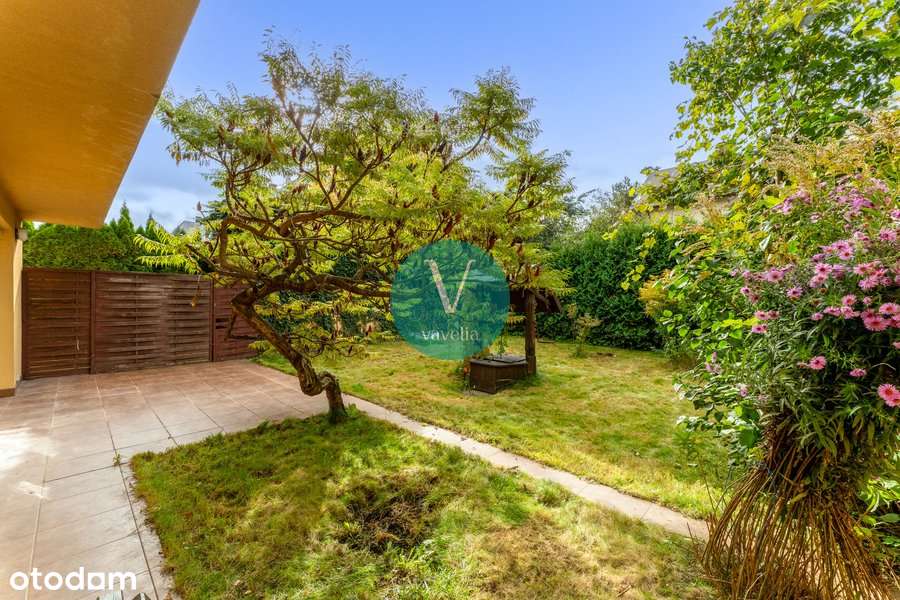 Dom jednorodzinny z zielonym azylem, w centrum Skawiny-2