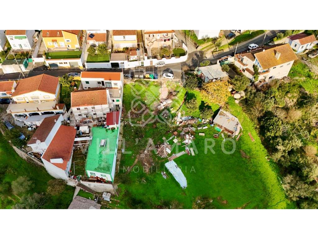 Terreno Urbano com 676m² em Lousa, Loures-11