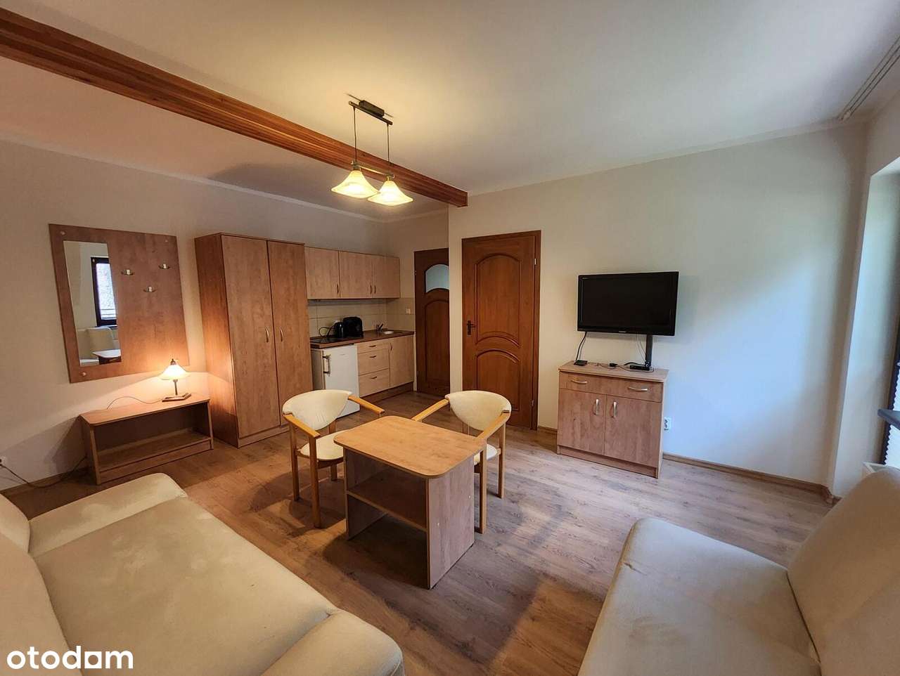 Uroczy pensjonat w lesie, blisko morza.-8