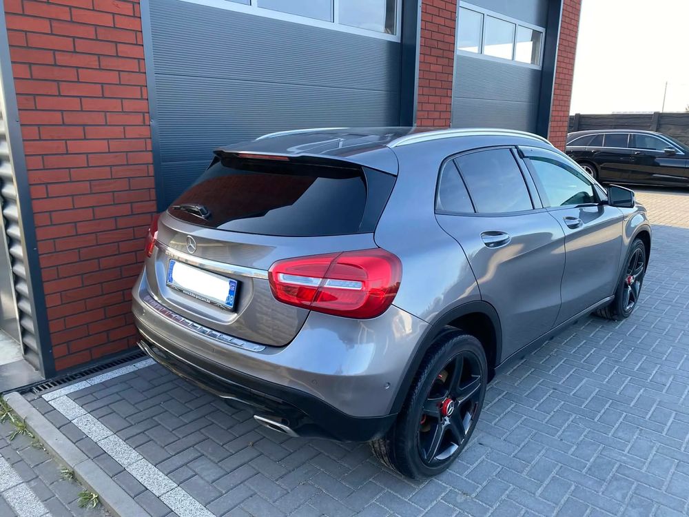 Mercedes-Benz GLA 200 CDI 7G-DCT Edition 1 2015