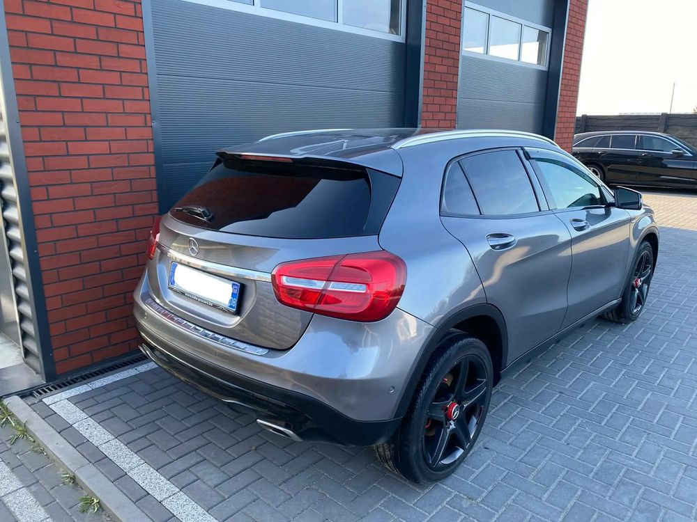 Mercedes-Benz GLA 200 CDI 7G-DCT Edition 1 2015