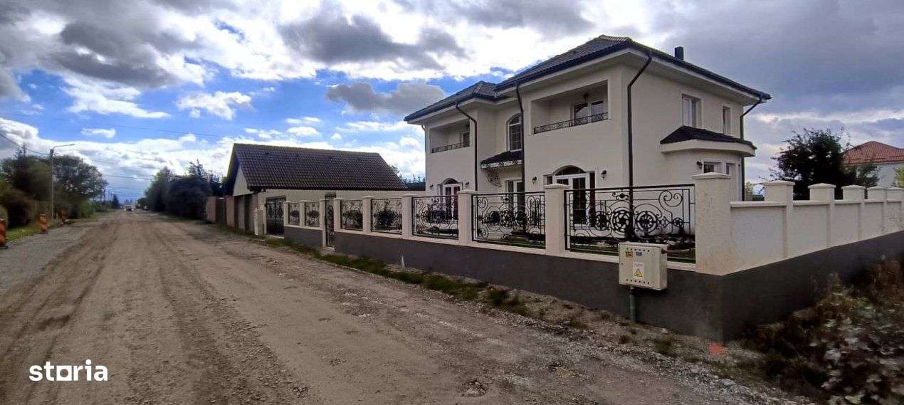 Casa mobilata si utilata cu proiect deosebit , foarte rar intalnit-0