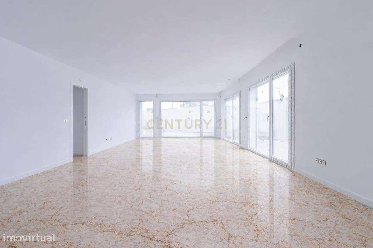 Moradia T4 | Individual | Construção Nova - Grande imagem: 2/19