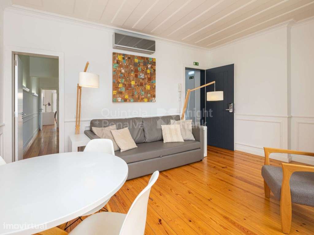 Apartamento T1 com móveis para arrendamento na Misericórdia - Grande imagem: 2/20