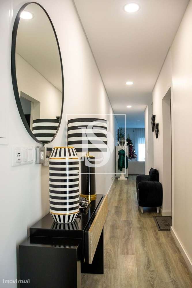 Moradia T4 em Fernão Ferro - Grande imagem: 2/53