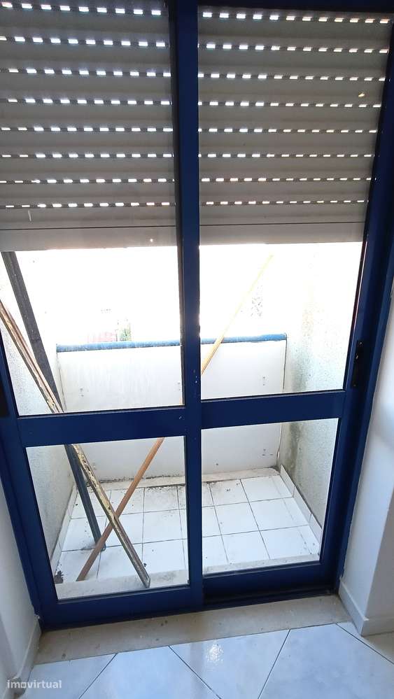 T3 com Arrecadação e Terraço, Pronto a habitar-15