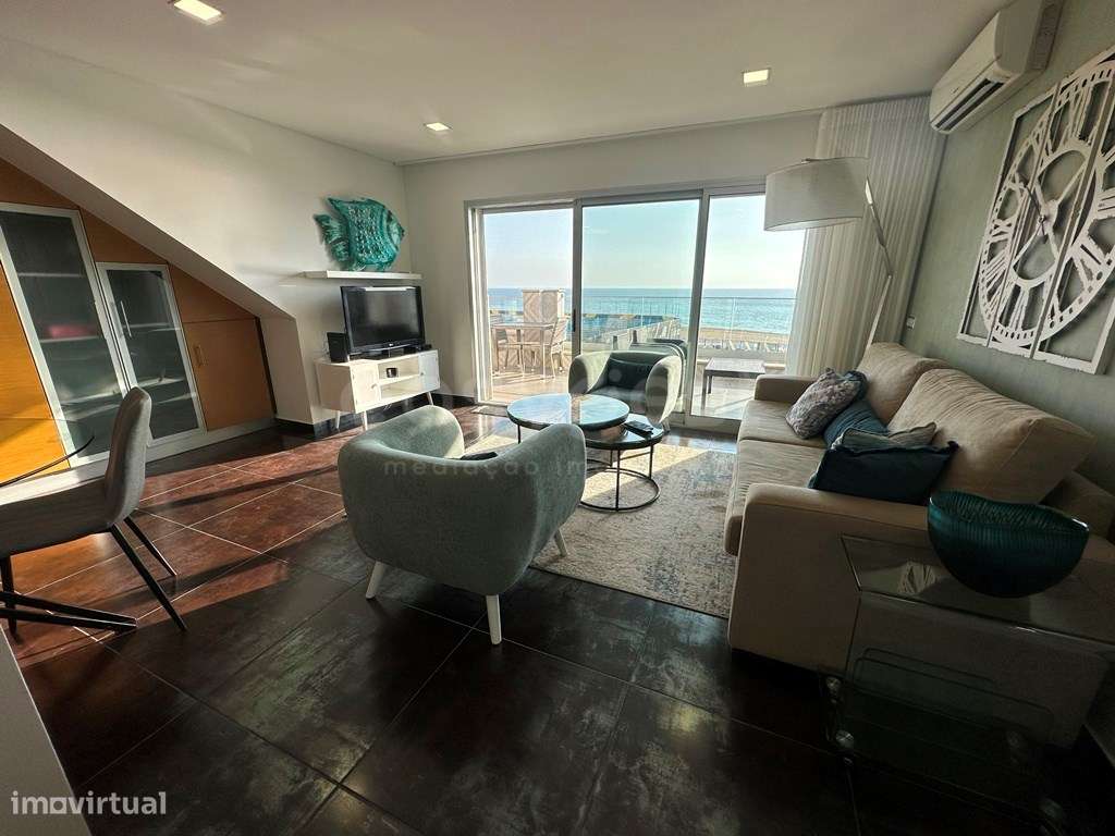 Apartamento T2 Duplex de Charme frente de mar com Vista Fantástica ... - Grande imagem: 2/18