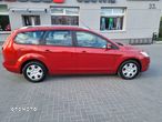 Ford Focus - 8