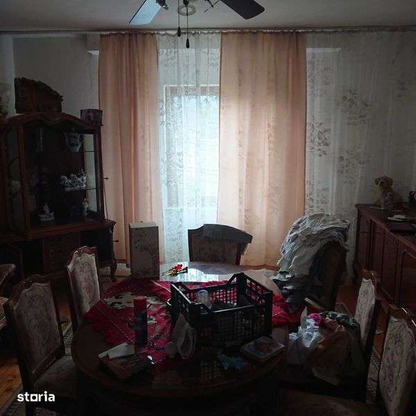 Casa de vanzare in o statiune mica, si o zona forte placuta de munte. - Imagine principală: 4/4