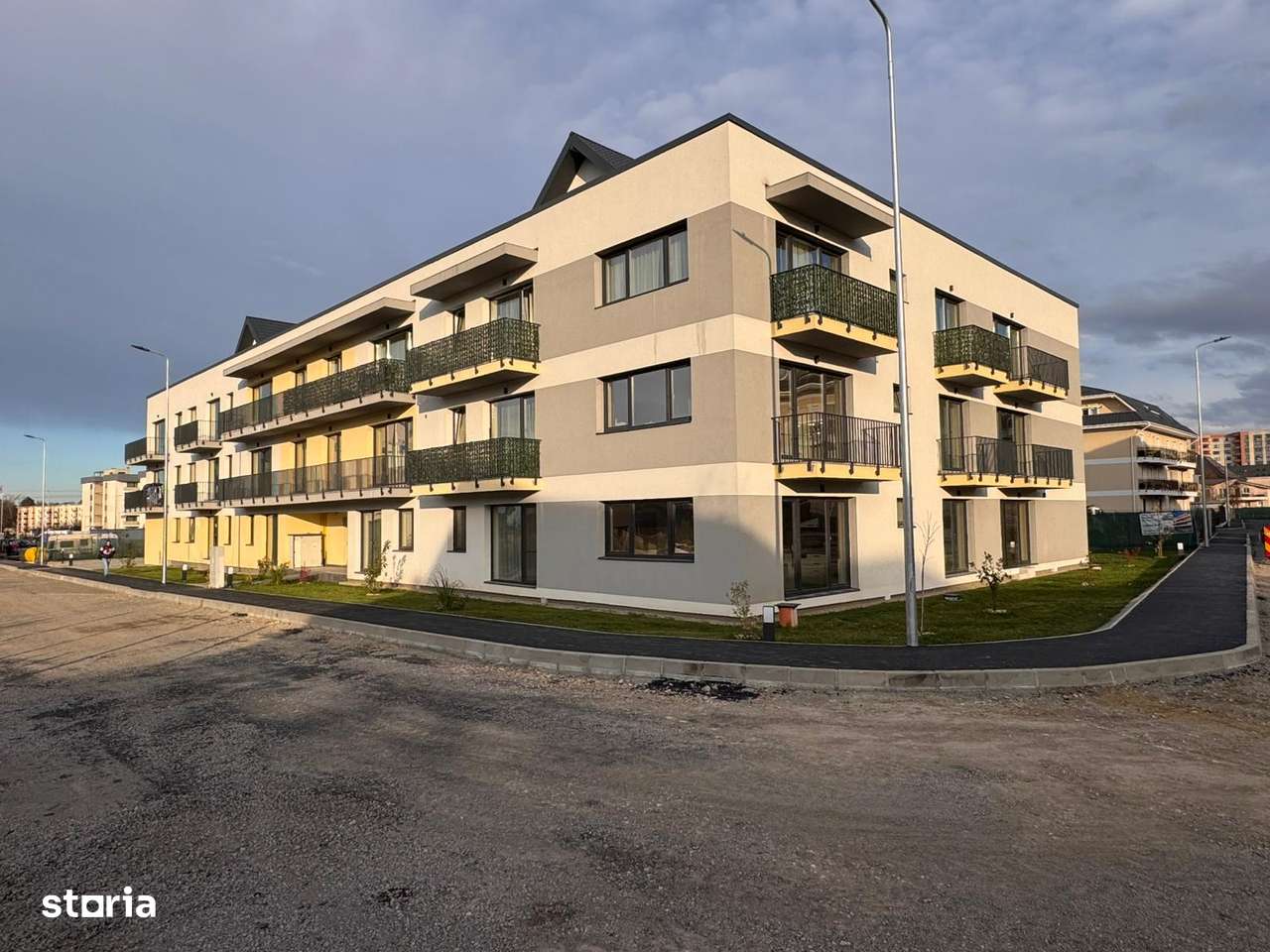 Comision 0% - Apartament 3 camere, Topzone 4 - Tractorul-0