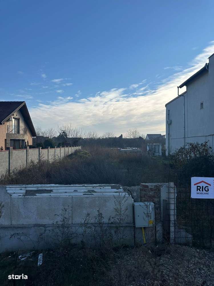 Teren de vanzare in zona Parneava - Imagine principală: 2/3