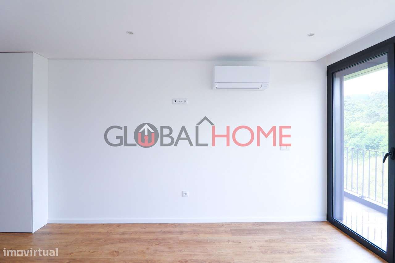 Moradia T3 Nova com Terraço e Piscina em São Pedro da Cova-54