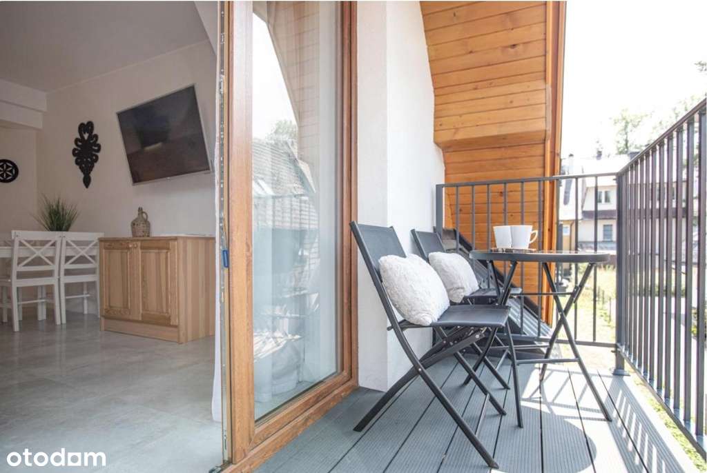 Komfortowy apartament  z parkingiem-7