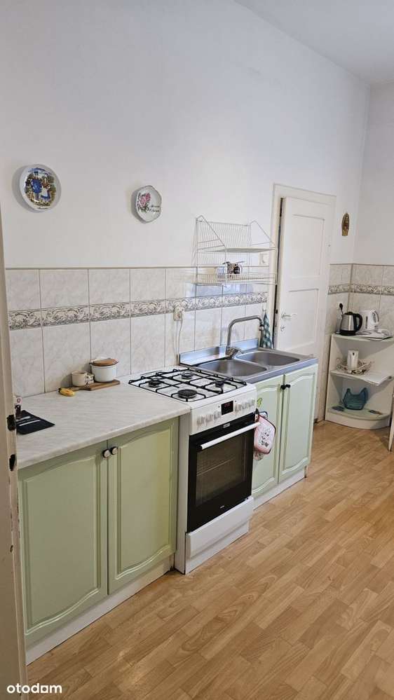 5 pokoi, 2 łazienki, 2 kuchnie-9