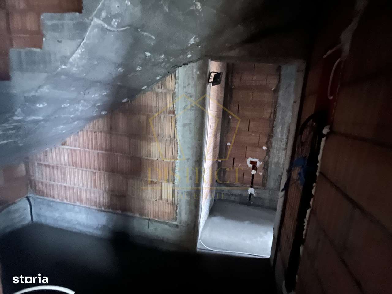 Duplex superb cu 5 camere despartit prin camera tehnica I Chisoda - Imagine principală: 4/5