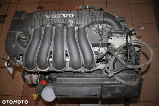 VOLVO V50 S40 C30 SILNIK 2.4 BENZYNA B5244S4 - 2