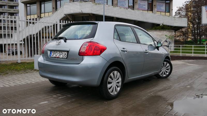 Toyota Auris - 3