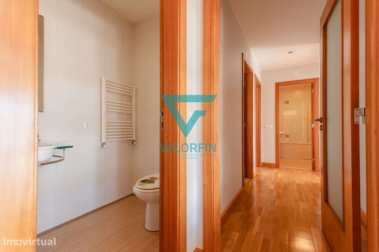 APARTAMENTO T3 com vista para o Mosteiro da Batalha-11