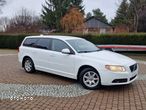 Volvo V70 D5 Momentum - 12