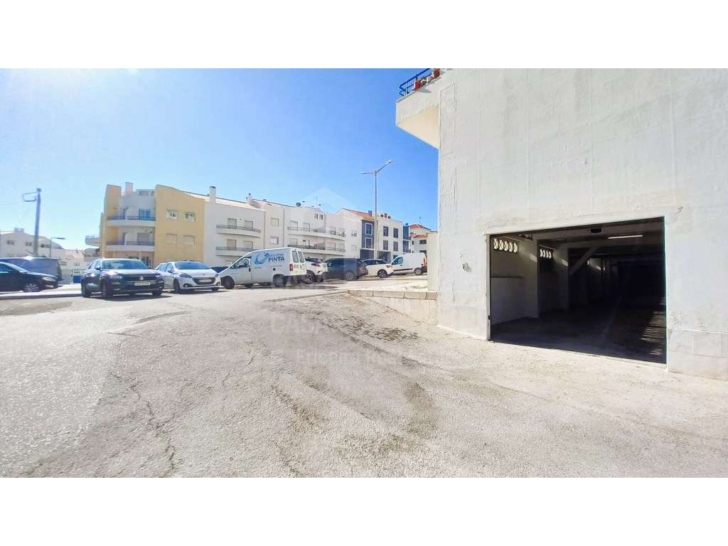 Arrenda Lugar de Parqueamento - Ericeira, A Casa das Casas - Grande imagem: 3/11