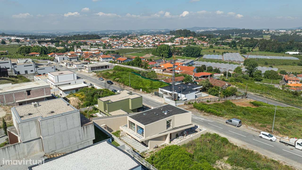 Terreno Exclusivo em Loteamento de Luxo – Ruivães, Vila Nova de Fam...-6