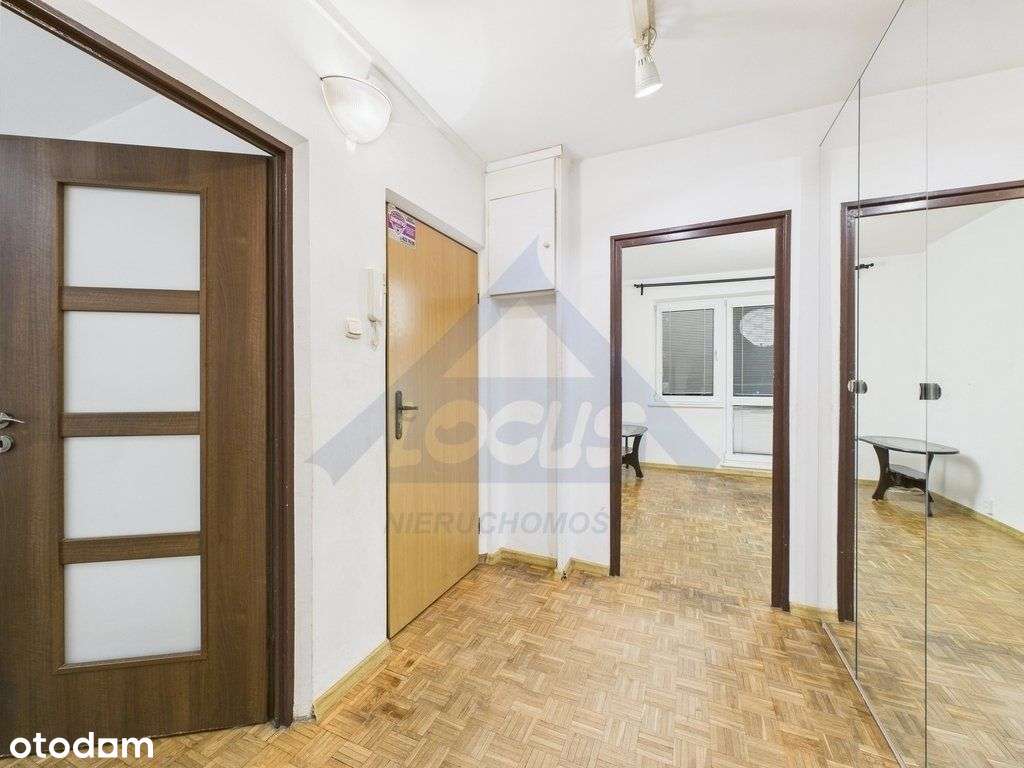 Sprzedam trzykpokojowe mieszkania Warszawa Stegny-4